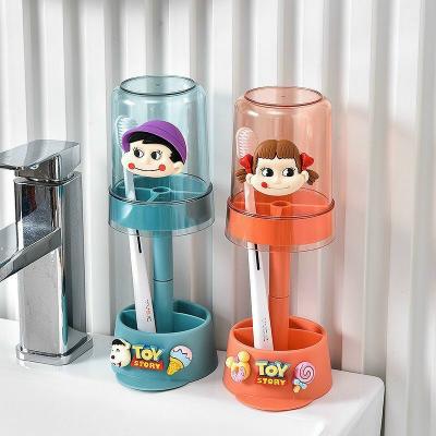 Dụng Cụ Đựng Bàn Chải Kèm Sticker Hoạt Hình